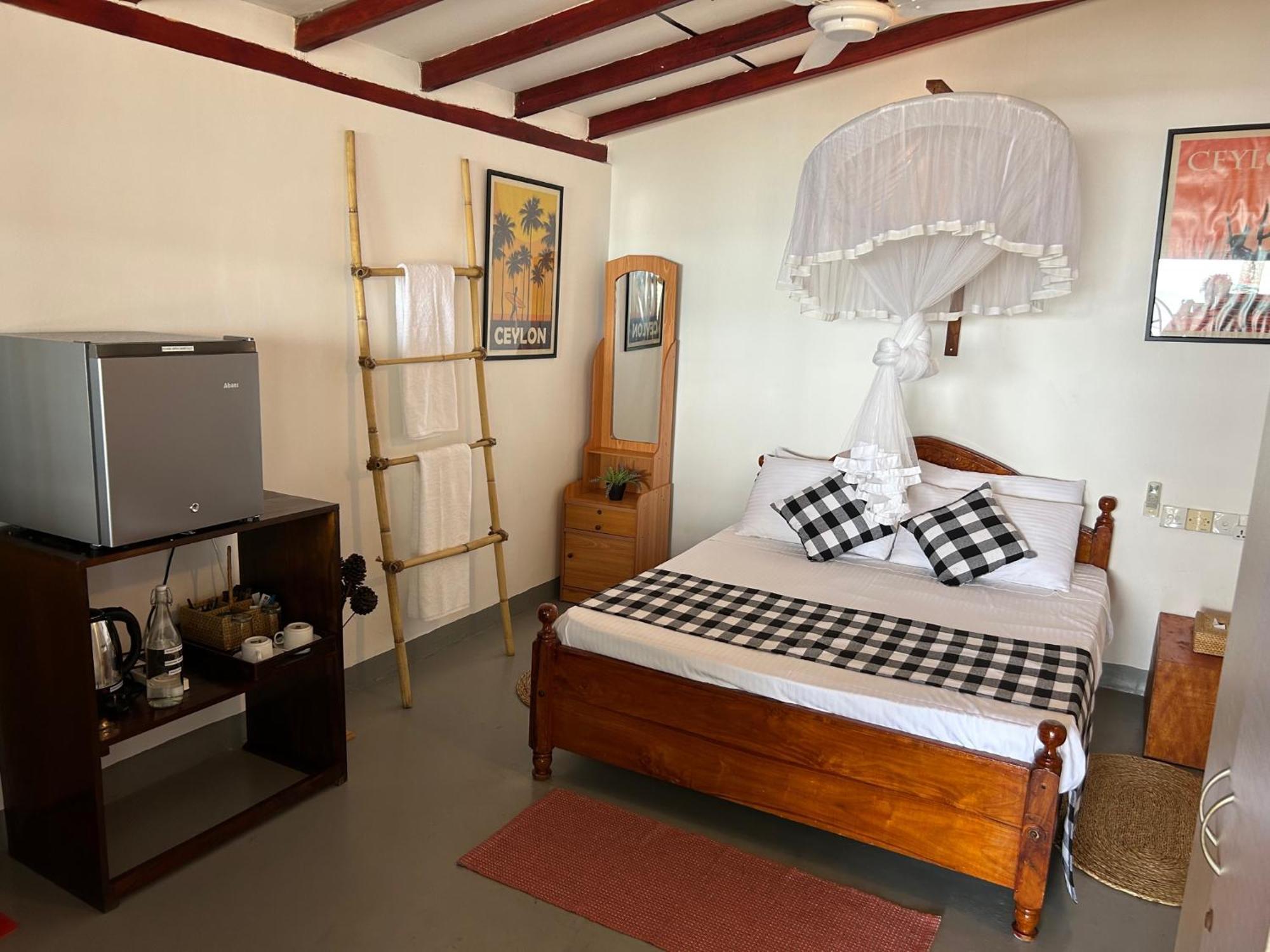 Kenno'S Korner Hotel Weligama Ngoại thất bức ảnh